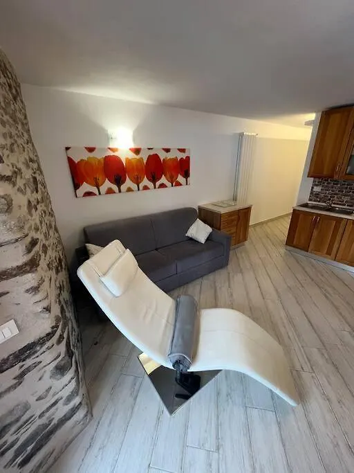 J Apartment Villa d'Allegno